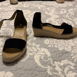 Black wedge sandals. Size 7. Franco Sarto.